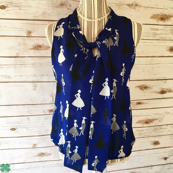 Banana Republic Tops - Banana Republic Sleeveless Tunic Size Small